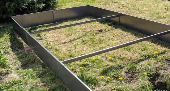 Why Precast Concrete Sleepers are the Affordable Way to Landscape Your Garden