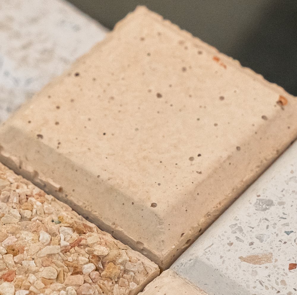 Coloured concrete finish