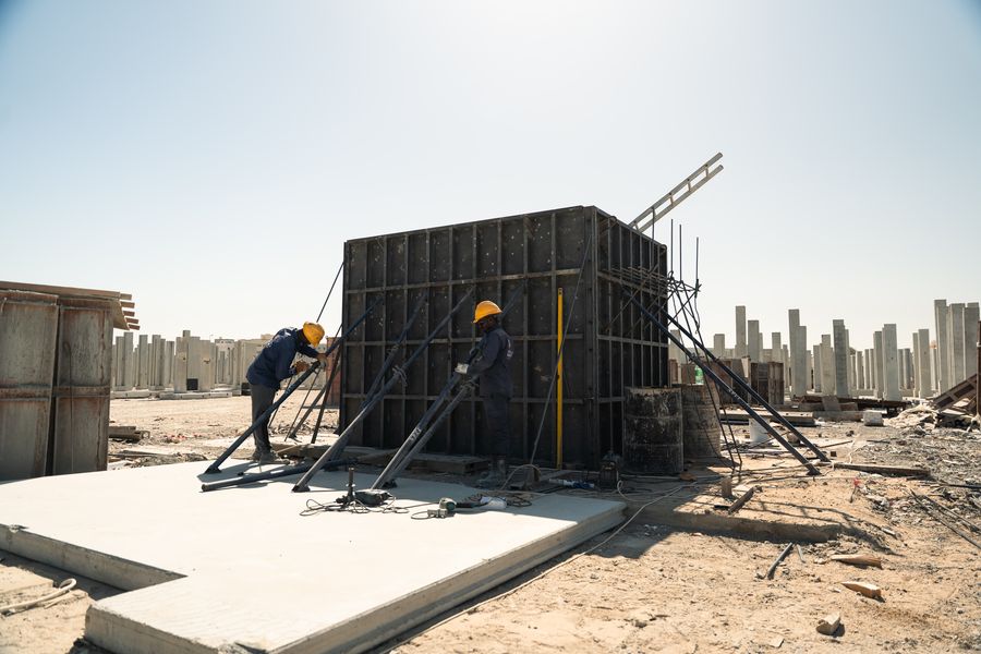 Formwork preparation on the casting table