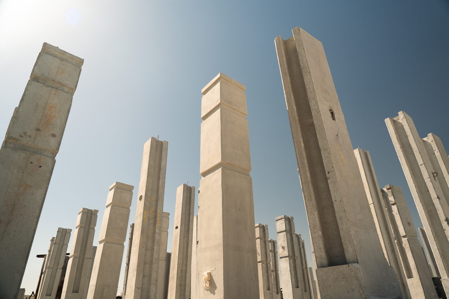 Precast beams and columns reinforcement