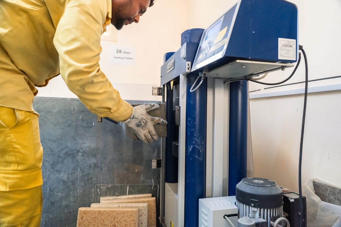 Naran quality-control laboratory