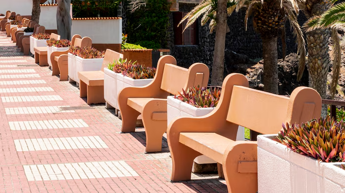 Outdoor Benches: Materials, Styles, and Maintenance Tips